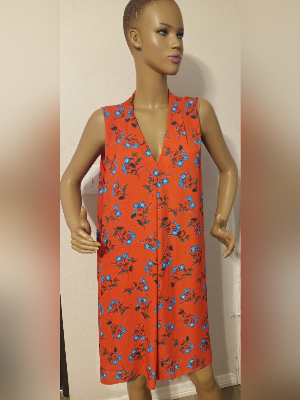 Vince Camuto Sleeveless Orange Floral V-Neck Dress with Blue Blooms